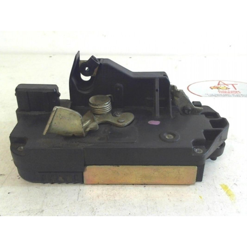 Serrure arriere gauche PEUGEOT 306 3 ET 5 PORTES d’occasion