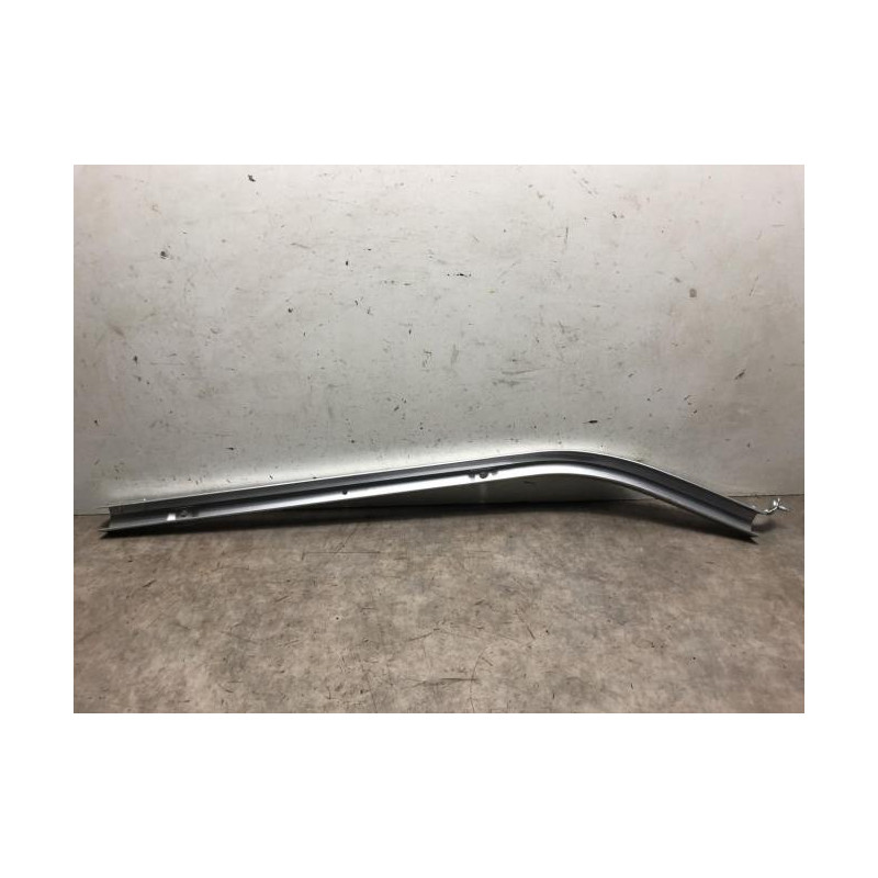Rail de porte coulissante DACIA DOKKER 1.6 MPI - 85 d’occasion