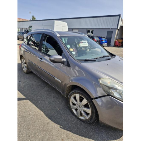 Renfort pare choc arriere (traverse) RENAULT CLIO 3 PHASE 2 BREAK d’occasion
