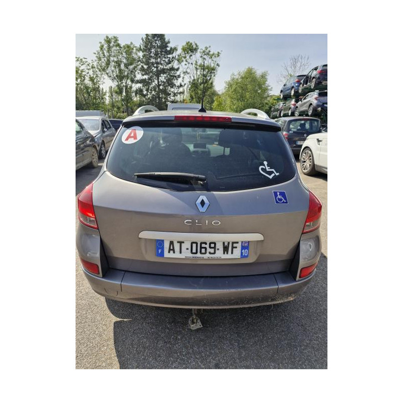 Renfort pare choc arriere (traverse) RENAULT CLIO 3 PHASE 2 BREAK d’occasion