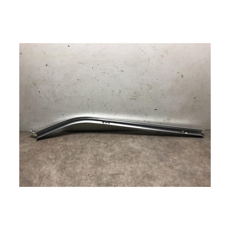 Rail de porte coulissante DACIA DOKKER 1.6 MPI - 85 d’occasion