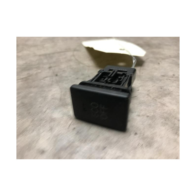 Bouton/Interrupteur TOYOTA YARIS 2 PHASE 2 d’occasion