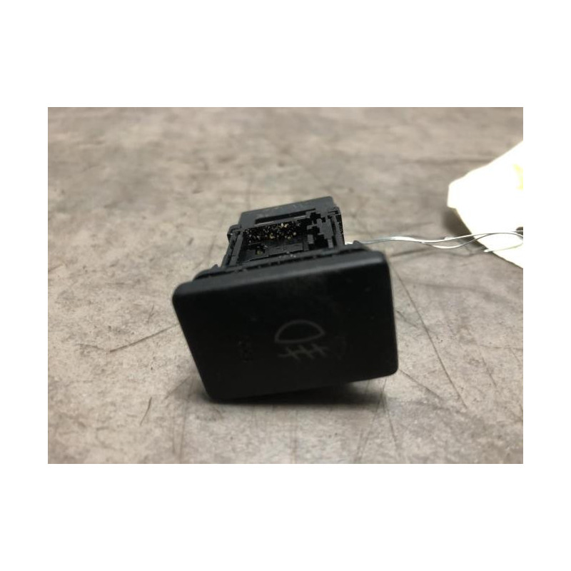 Commande anti brouillard arriere TOYOTA YARIS 2 PHASE 2 d’occasion