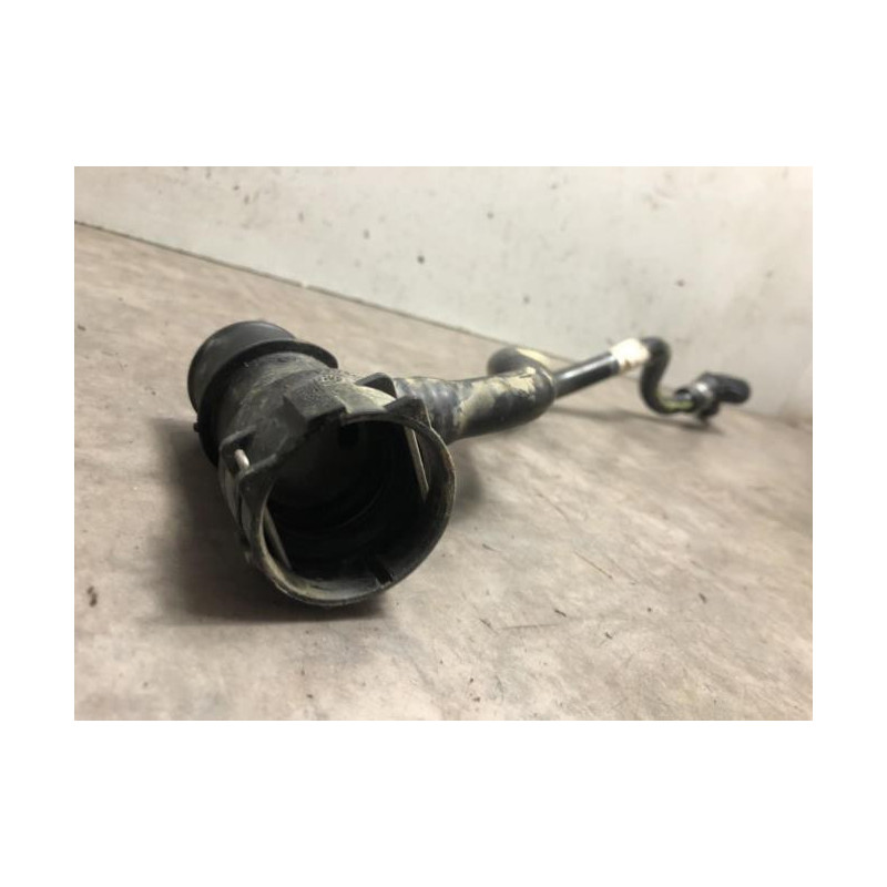 Durite supérieur de radiateur DACIA DOKKER 1.6 MPI - 85 d’occasion