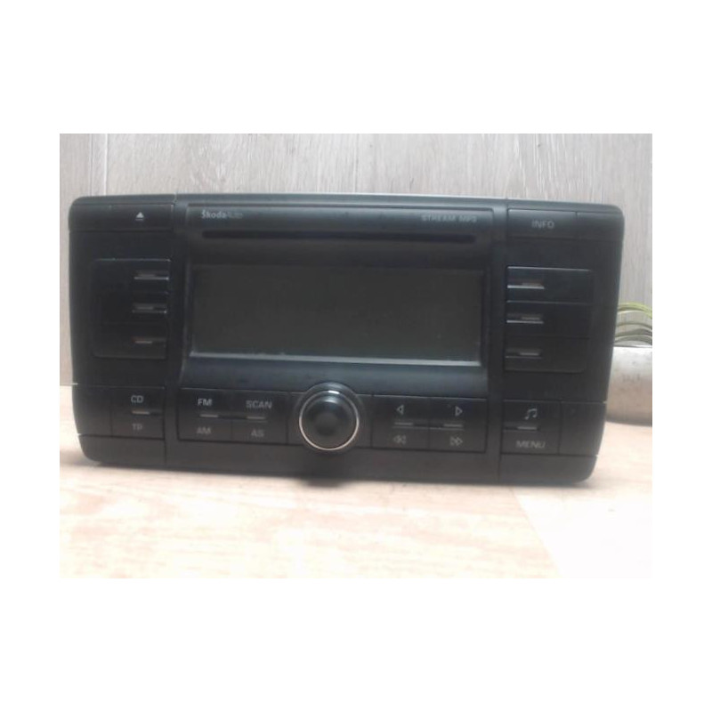 Autoradio d'origine SKODA OCTAVIA 2 PHASE 1 d’occasion
