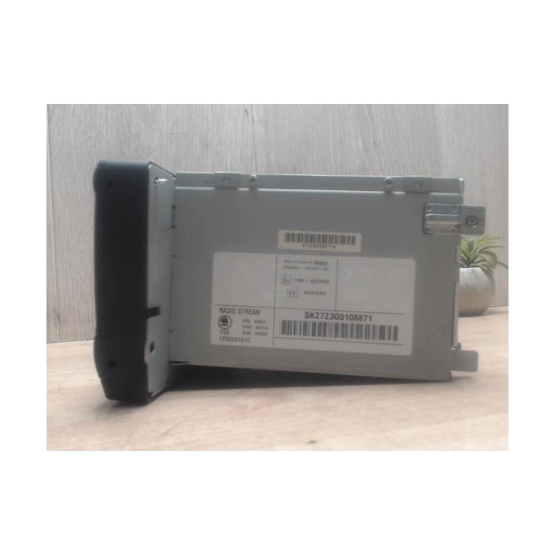 Autoradio d'origine SKODA OCTAVIA 2 PHASE 1 d’occasion