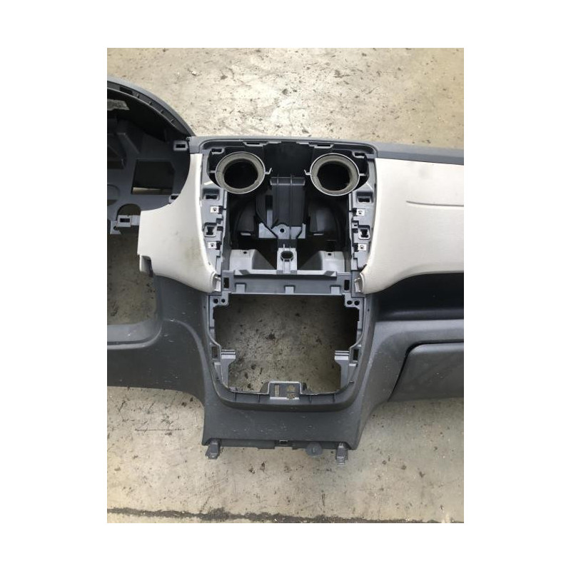 Tableau de bord DACIA DOKKER 1.6 MPI - 85 d’occasion