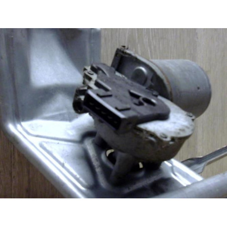 Moteur essuie glace avant FORD FIESTA 4 PHASE 1 d’occasion