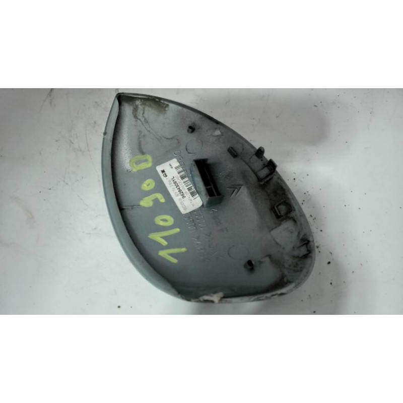 Coquille de retroviseur droit PEUGEOT 206 PHASE 2 d’occasion