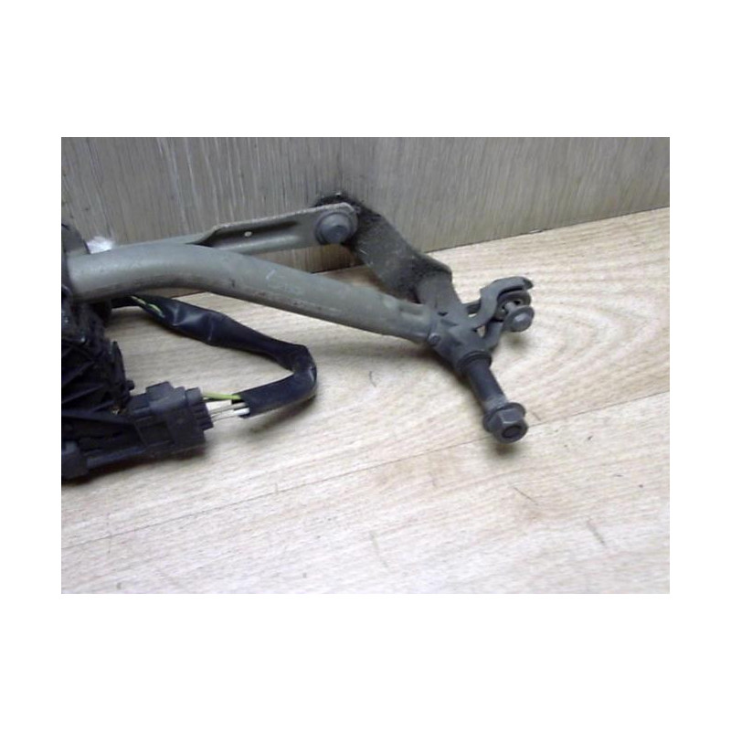 Moteur essuie glace avant PEUGEOT 207 PHASE 1 d’occasion