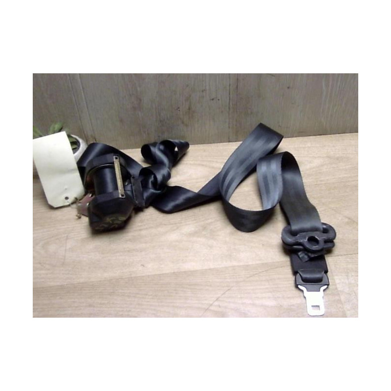 Ceinture arriere centrale RENAULT CLIO 2 PHASE 2 d’occasion