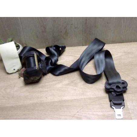 Ceinture arriere centrale RENAULT CLIO 2 PHASE 2 d’occasion