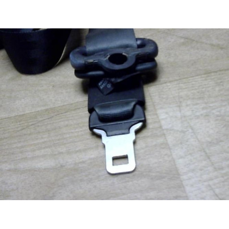 Ceinture arriere centrale RENAULT CLIO 2 PHASE 2 d’occasion
