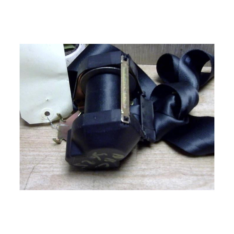 Ceinture arriere centrale RENAULT CLIO 2 PHASE 2 d’occasion