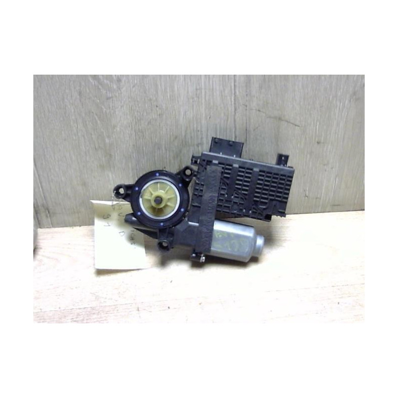Moteur leve vitre avant droit CITROEN C4 GRAND PICASSO 1 d’occasion