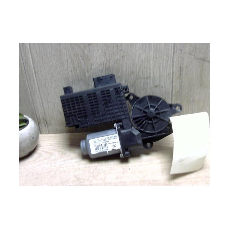 Moteur leve vitre avant droit CITROEN C4 GRAND PICASSO 1 d’occasion