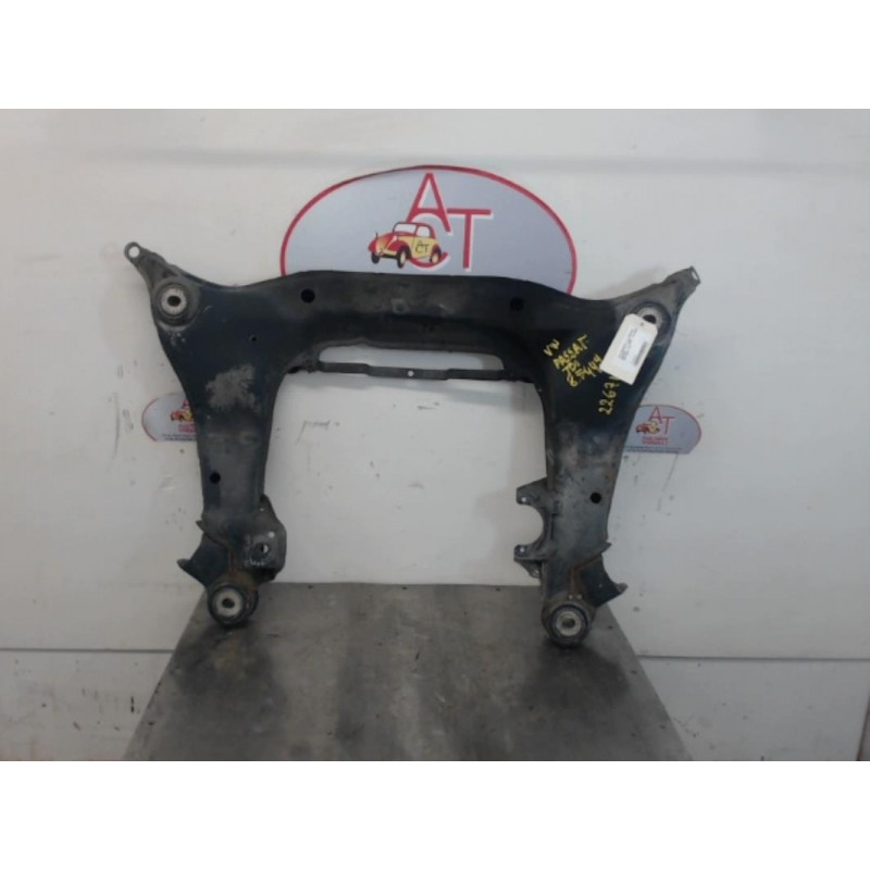 Berceau avant VOLKSWAGEN PASSAT V (3B2) d’occasion