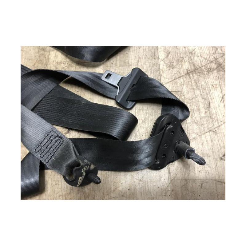 Ceinture arriere gauche DACIA DOKKER 1.6 MPI - 85 d’occasion