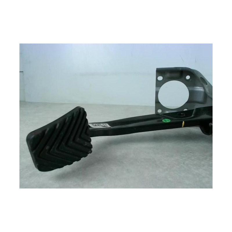 Pedalier de frein KIA RIO 4 PHASE 1 d’occasion