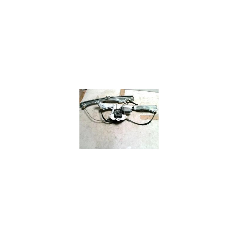Leve vitre electrique avant gauche RENAULT CLIO 3 PHASE 1 d’occasion
