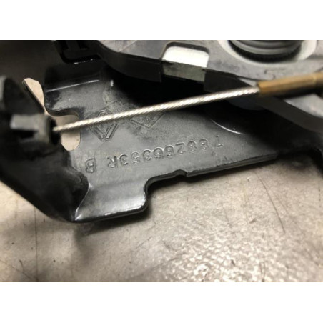 Serrure de porte laterale droite DACIA DOKKER 1.6 MPI - 85 d’occasion