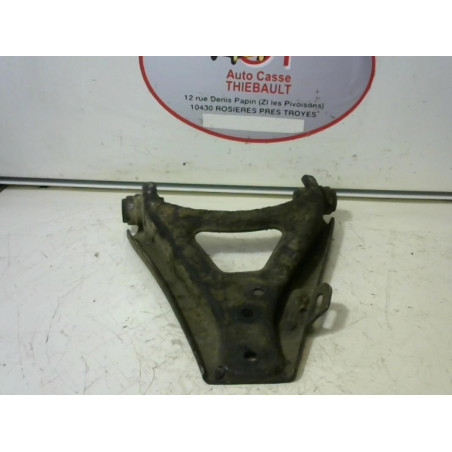 Triangle avant droit RENAULT R11 d’occasion