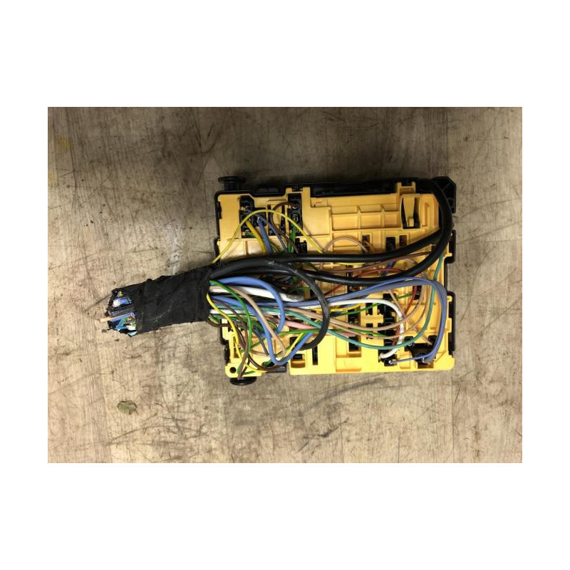 Boitier servitude moteur (BSM) PEUGEOT 208 1 PHASE 2 d’occasion