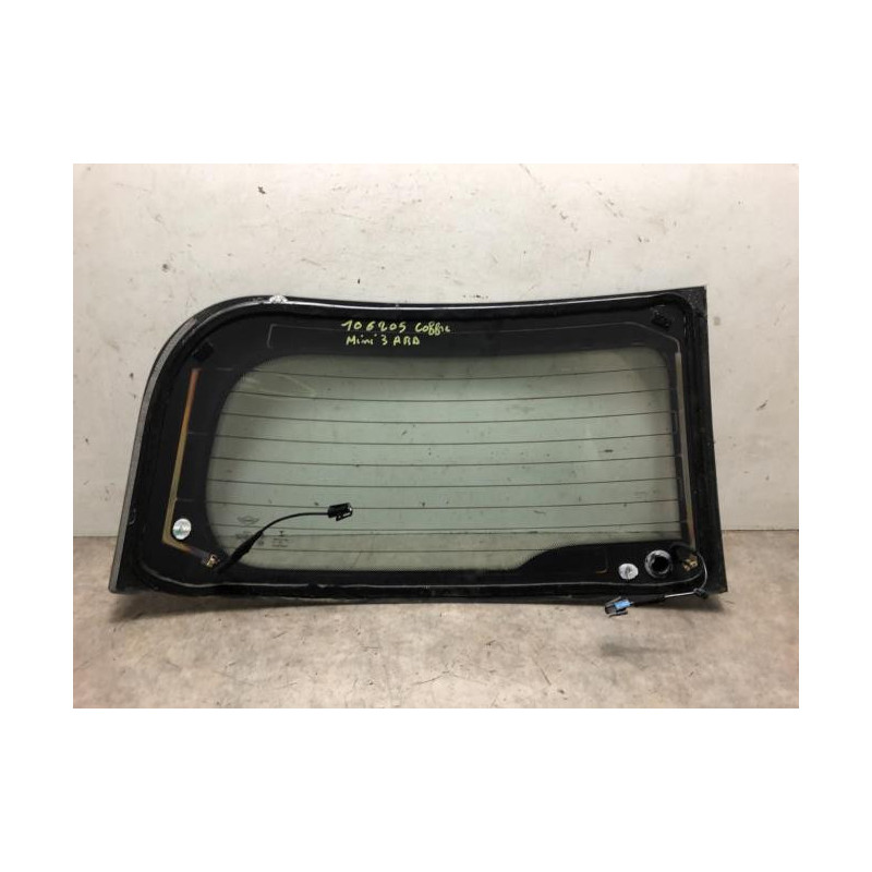 Vitre porte coffre droit MINI MINI 3 F54 CLUBMAN PHASE 1 BREAK d’occasion