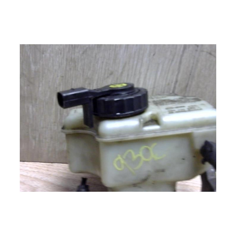 Maitre cylindre (freinage) VOLKSWAGEN GOLF 5 d’occasion