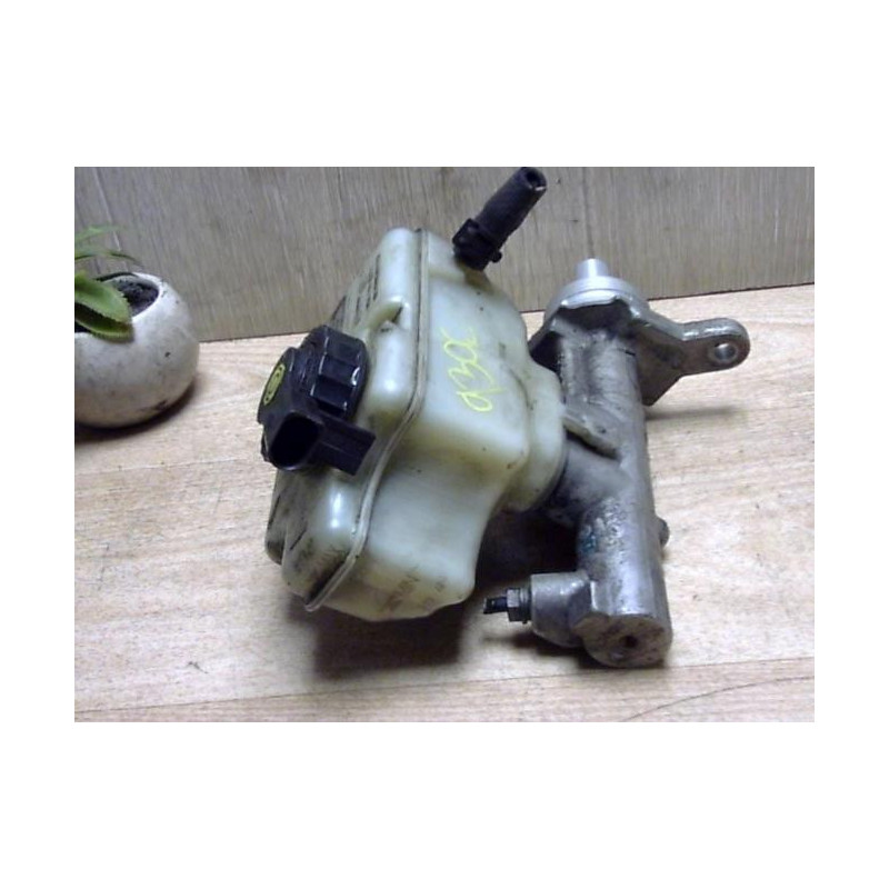 Maitre cylindre (freinage) VOLKSWAGEN GOLF 5 d’occasion