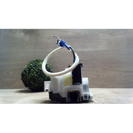 Serrure avant droit FIAT FIORINO 3 PHASE 2 d’occasion