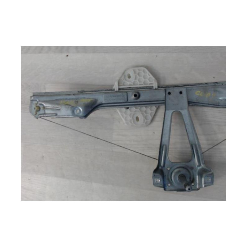 Leve vitre mecanique arriere gauche RENAULT CLIO 2 CAMPUS PHASE 1 d’occasion