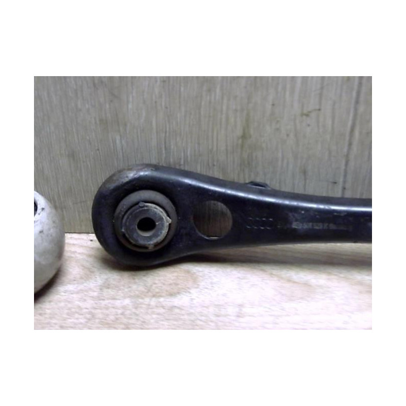 Bras de suspension arriere droit AUDI A4 2 AVANT PHASE 2 BREAK d’occasion