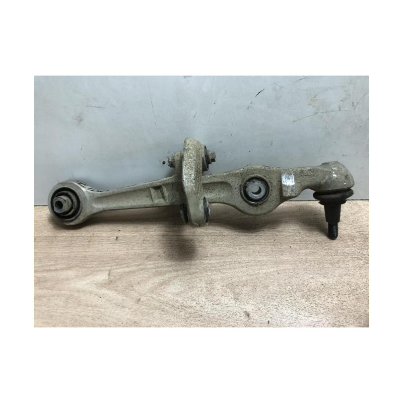 Bras de suspension superieur avant droit AUDI A4 2 PHASE 1 d’occasion