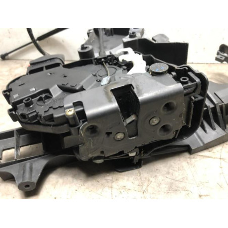 Serrure avant droit VOLVO S 40 2 PHASE 1 d’occasion