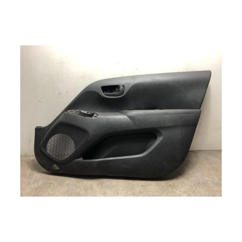 Panneau de porte avant droit PEUGEOT 108 d’occasion