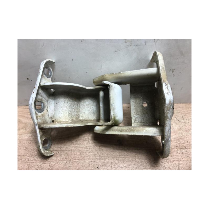 Charniere de porte de coffre gauche RENAULT TRAFIC 2 PHASE 2 d’occasion