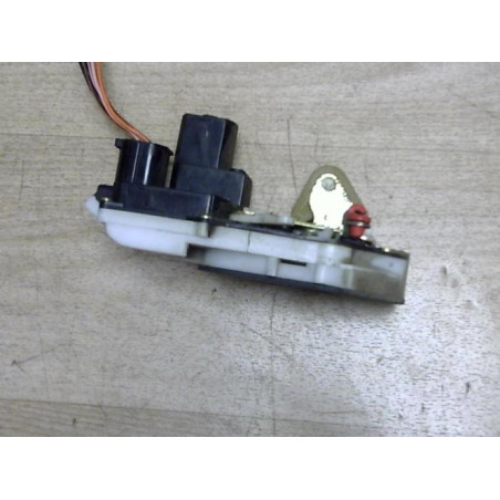 Serrure avant gauche ROVER 200 2 d’occasion