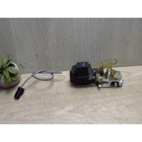 Serrure arriere droit ROVER 200 2 d’occasion