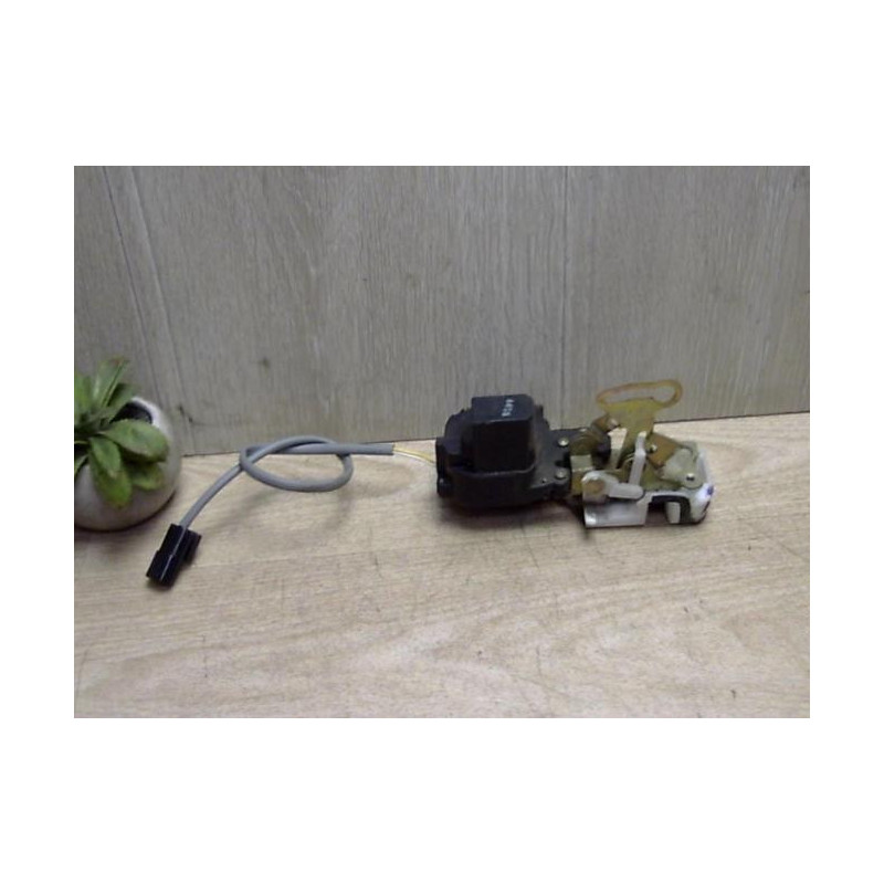 Serrure arriere droit ROVER 200 2 d’occasion