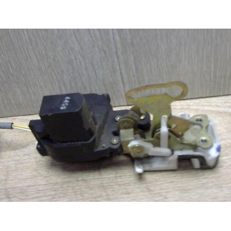 Serrure arriere droit ROVER 200 2 d’occasion