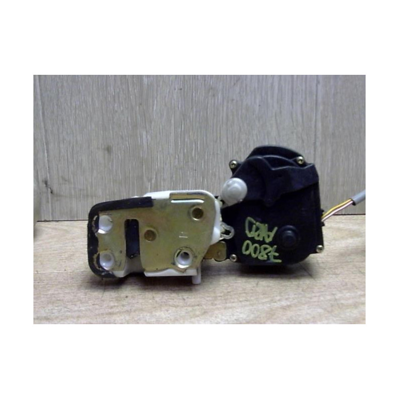 Serrure arriere droit ROVER 200 2 d’occasion
