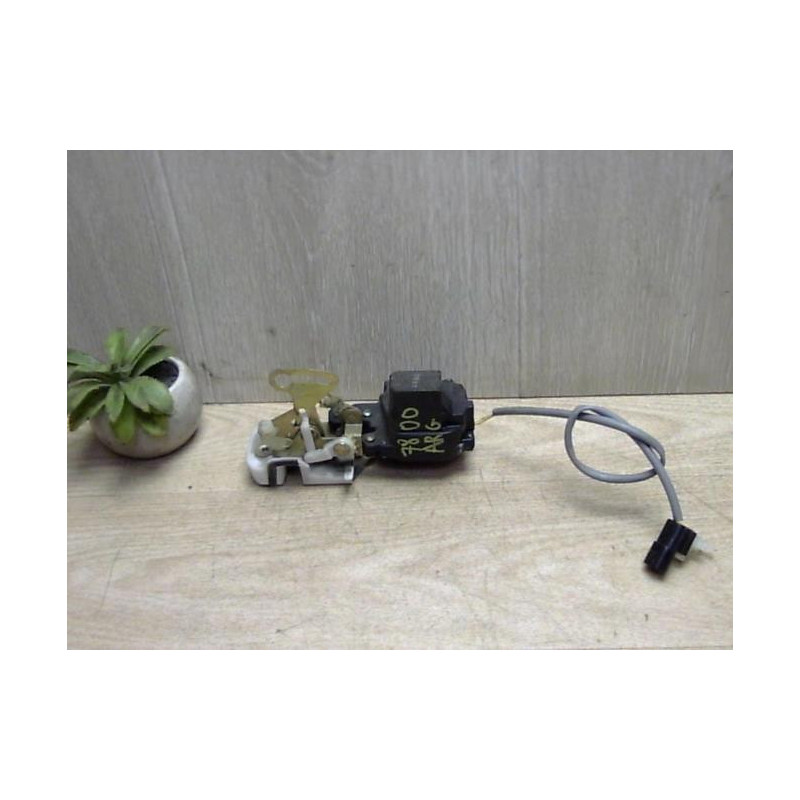 Serrure arriere gauche ROVER 200 2 d’occasion