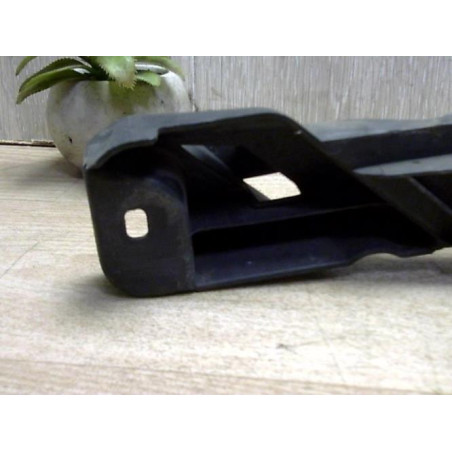 Enjoliveur moustache optique avant droit VOLKSWAGEN GOLF 5 d’occasion