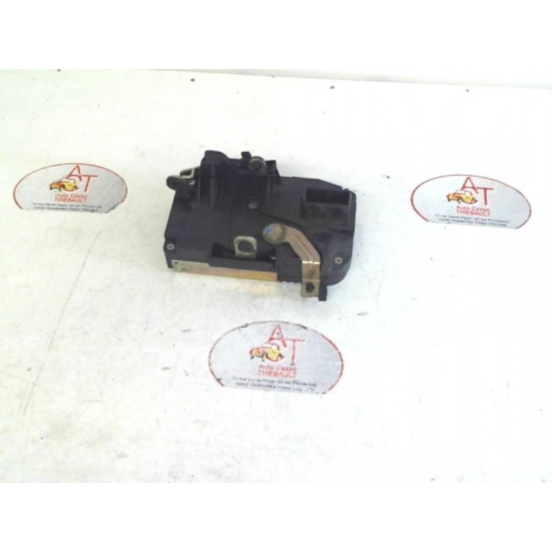 Serrure avant gauche PEUGEOT 306 3 ET 5 PORTES d’occasion