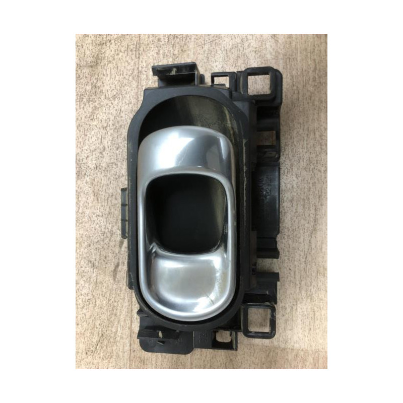 Poignee interieur avant gauche CITROEN C3 3 PHASE 2 d’occasion