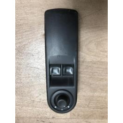 Interrupteur de leve vitre avant gauche RENAULT CLIO 4 PHASE 1 d’occasion