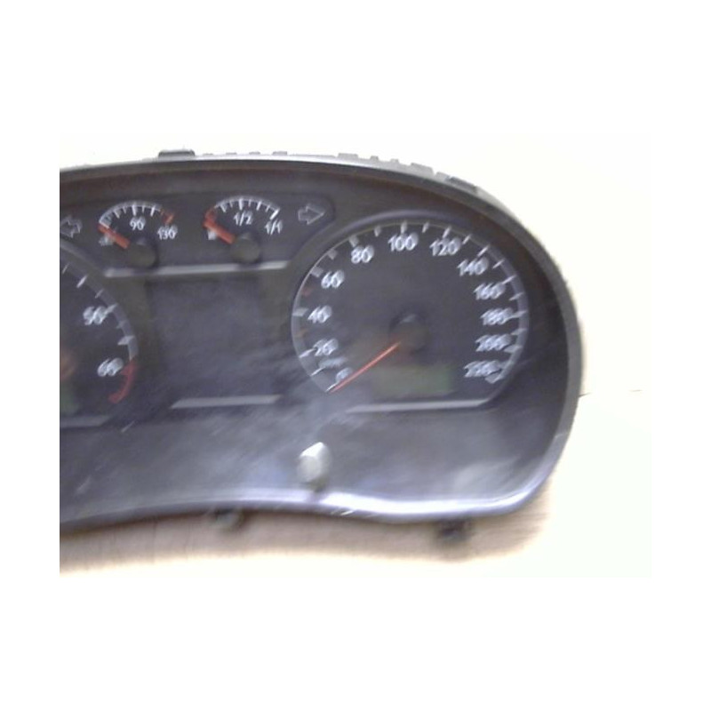 Compteur VOLKSWAGEN POLO 4 PHASE 1 d’occasion