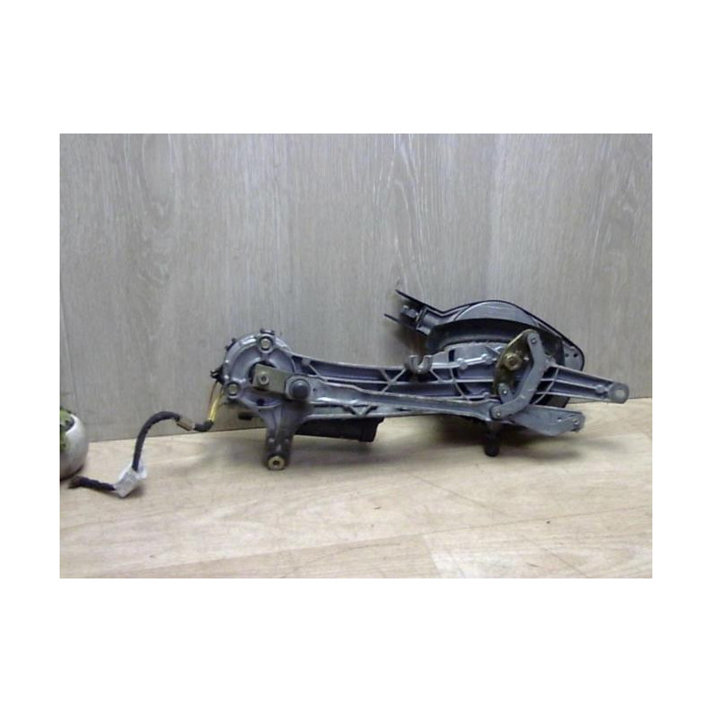 Moteur essuie glace avant MERCEDES CLASSE E 210 PHASE 1 d’occasion