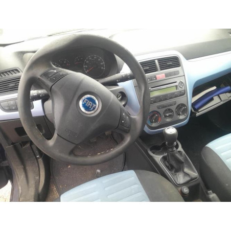 Vitre arriere gauche FIAT GRANDE PUNTO d’occasion